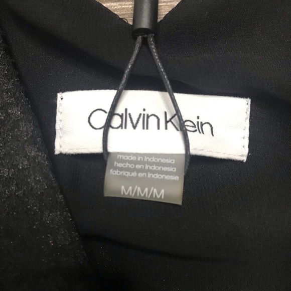 SOLD ✨ Calvin Klein Snake Print Shine Tank Top - Picture 4 of 10